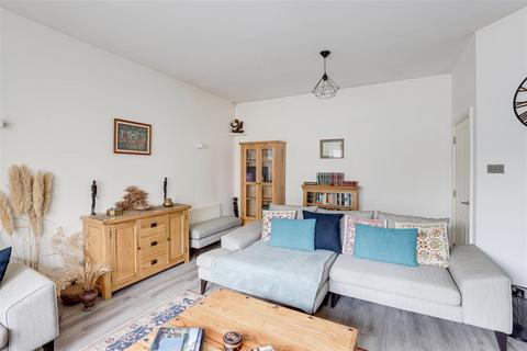 undefined, Cavendish Crescent North, The Park NG7