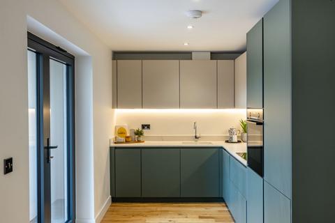 3 bedroom apartment for sale, Seaton Court, Russell Hill, Purley