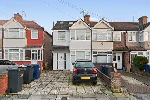 4 bedroom end of terrace house for sale, Jubilee Road, Perivale, UB6