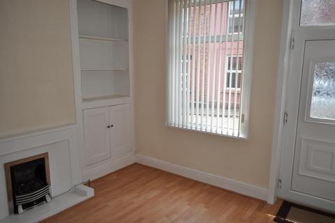 2 bedroom terraced house to rent, Toyne Street