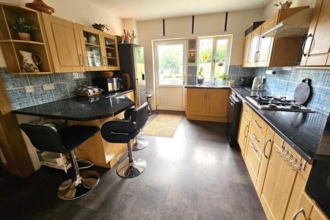 4 bedroom detached house for sale, Chollacott Lane, Tavistock