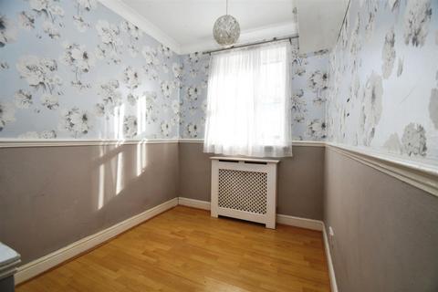 29 Eldon Drive, Preston, Hull, HU12 8XH