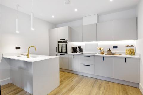 2 bedroom apartment for sale, Jubilee Gardens, Weybridge, KT13