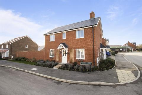 3 bedroom detached house for sale, Thyme Avenue, Hailsham