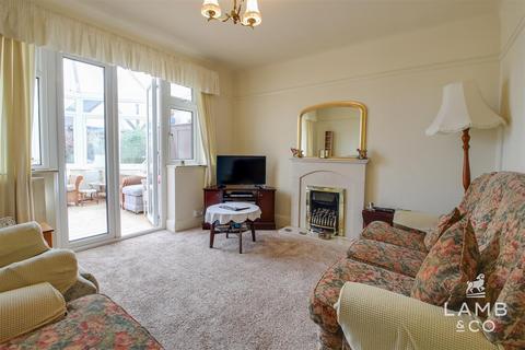 3 bedroom detached bungalow for sale, Carlton Road, Clacton-On-Sea CO15