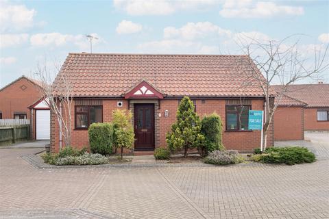 2 bedroom detached bungalow for sale, Angus Drive, Driffield