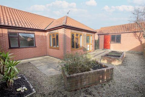 2 bedroom detached bungalow for sale, Angus Drive, Driffield