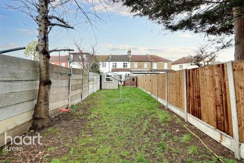 3 bedroom terraced house for sale, Grange Road, Ilford