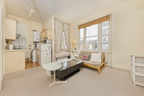 Studio to rent, Randolph Avenue, Maida Vale W9