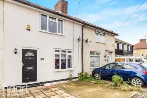 3 bedroom terraced house for sale, Pettits Road, Dagenham