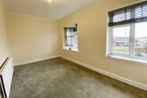 2 bedroom flat to rent, Hedgeley, Woodford Avenue, Ilford, IG4 5NW