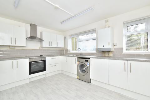 2 bedroom apartment to rent, Farnaby Road Bromley BR1