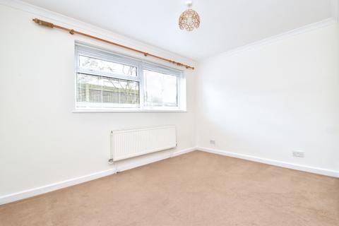 2 bedroom apartment to rent, Farnaby Road Bromley BR1