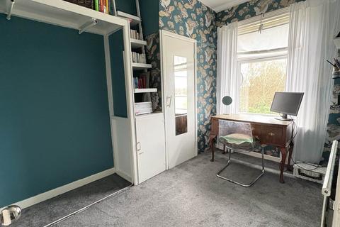 115 Broadbent Road, Oldham, OL1 4HY