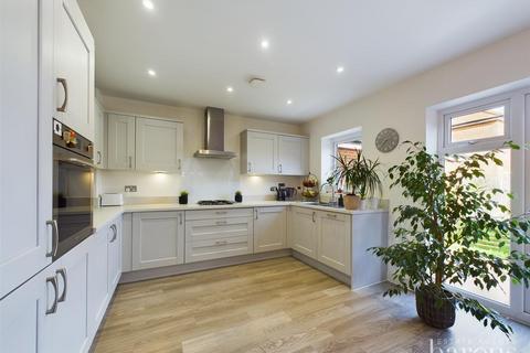29 Church Acre, Oakley, Basingstoke, RG23 7GH