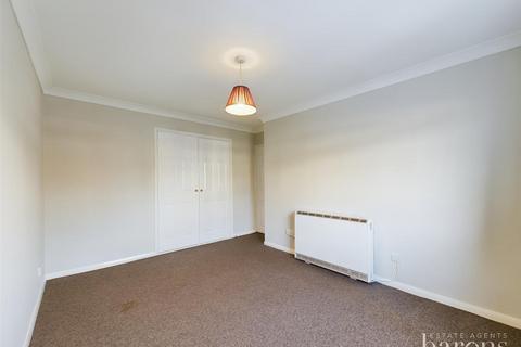 12a Beaconsfield Road, Basingstoke, RG21 3DP