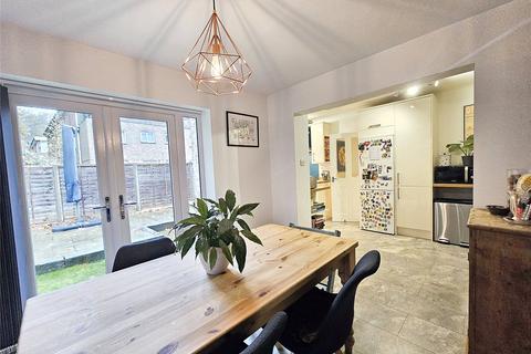 27 The Fairway, Midhurst, GU29 9JD