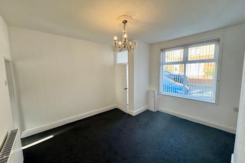 2 bedroom terraced house to rent, Fulford Place, Darlington DL3