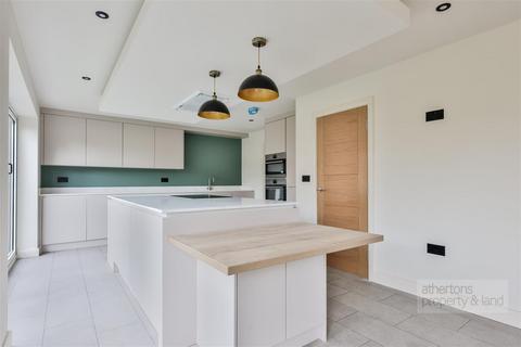 5 bedroom detached house for sale, Southern Court, Ightenhill, Burnley