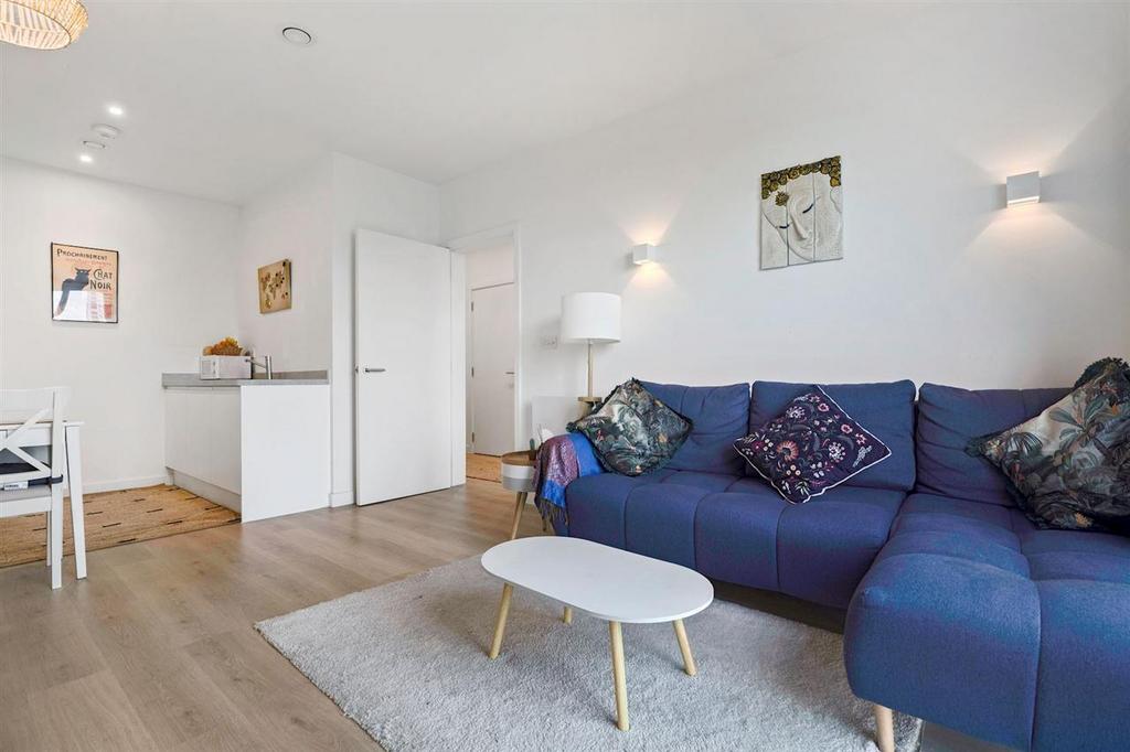 Kitchen/ Reception