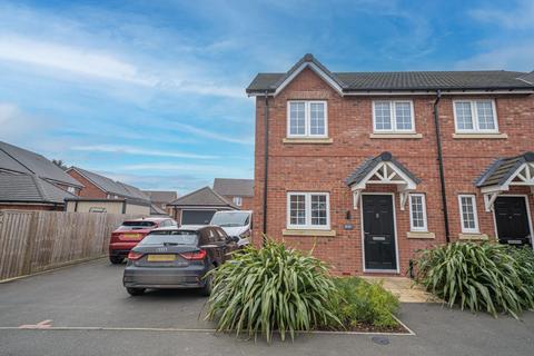 Hawthorn Drive, Burton Green, CV8