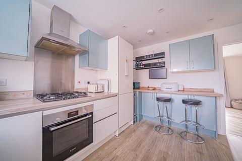 4 Hawthorn Drive, Burton Green, Kenilworth, CV8 1TR