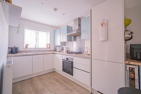 4 Hawthorn Drive, Burton Green, Kenilworth, CV8 1TR
