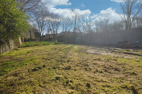 61 Bideford Square, Corby, NN18 8DP
