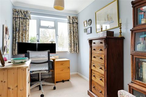 4 Bream Close, Marlow, SL7 2BB