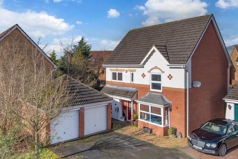 6 bedroom detached house for sale, Sedgefield Walk, Catshill, Bromsgrove, Worcestershire, B61