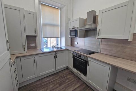 2 bedroom flat to rent, Lainshaw Street, Stewarton