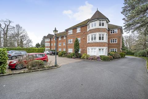 2 bedroom flat for sale, St. Johns Hill Road, Surrey GU21