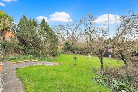 4 bedroom detached house for sale, Batsford Close, Redditch