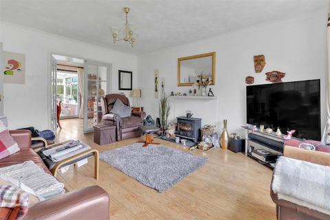 4 bedroom detached house for sale, Batsford Close, Redditch