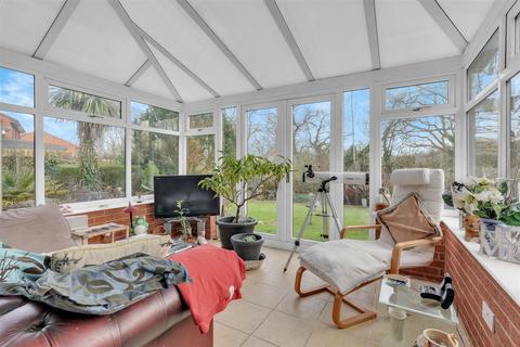 32 Batsford Close, Redditch, B98 7TF