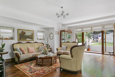 6 bedroom detached house for sale, Winchmore Hill Road, London