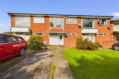 2 bedroom terraced house to rent, Chestnut Close, Wilmslow SK9