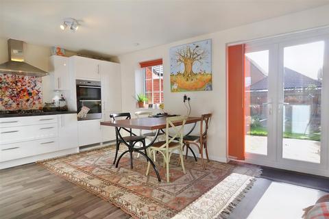 5 Albert Close, Aylsham, Norwich, NR11 6FU