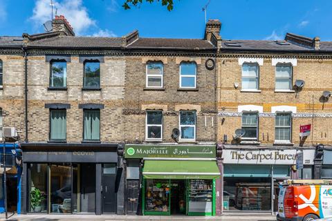 4 bedroom flat for sale, Battersea Park Road, Battersea, London, SW11