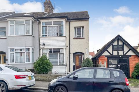 3 bedroom end of terrace house for sale, 91 Shakespeare Drive, Westcliff-on-Sea, Essex, SS0 9AA