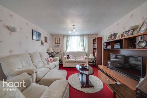 6 Aluf Close, Witham, CM8 1NX