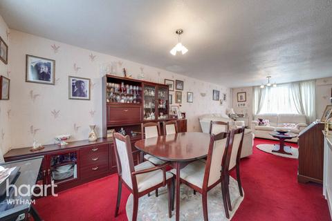 6 Aluf Close, Witham, CM8 1NX