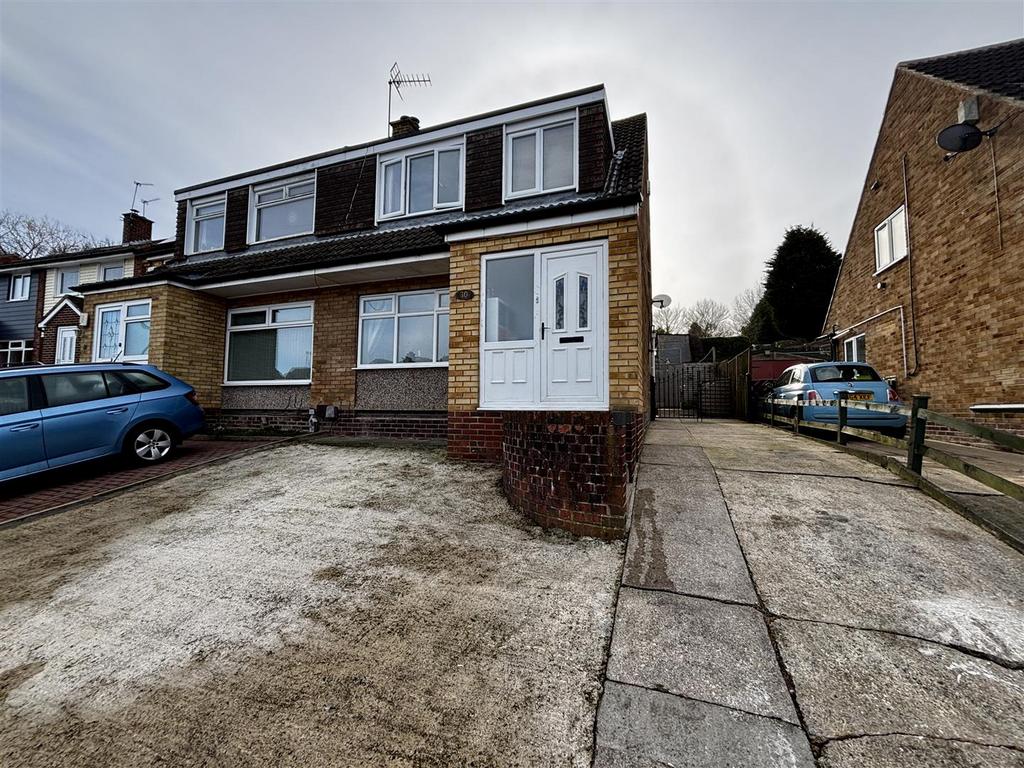 Severn Drive, Garforth, Leeds 3 bed semi-detached house for sale - £340,000