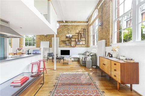 Flat 11, 2 Lansdowne Drive, London, E8 3EZ