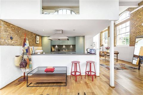 Flat 11, 2 Lansdowne Drive, London, E8 3EZ