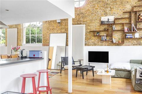 Flat 11, 2 Lansdowne Drive, London, E8 3EZ