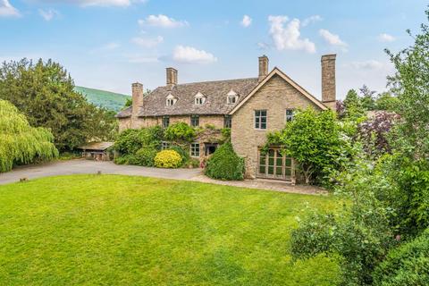 7 bedroom detached house for sale, Estate with manor house and four individual cottages., Herefordshire, HR2