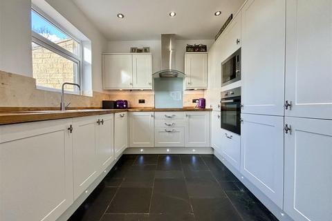 undefined, Hillcrest Road, Bradford BD13