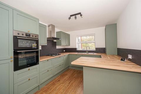 2 bedroom flat for sale, St. Helens Road, Hastings