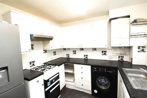 3 bedroom house to rent, Tattershall Drive, Hemel Hempstead